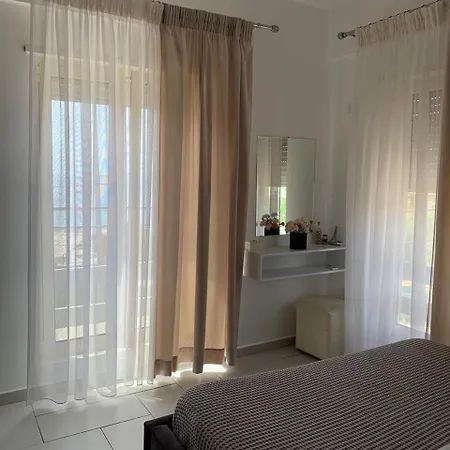 Sea Apartment *